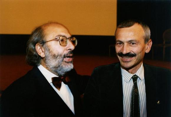 Il professor Roberto Alonge dell'Università di Torino con Pietro Crivellaro del Centro Studi del Teatro Stabile