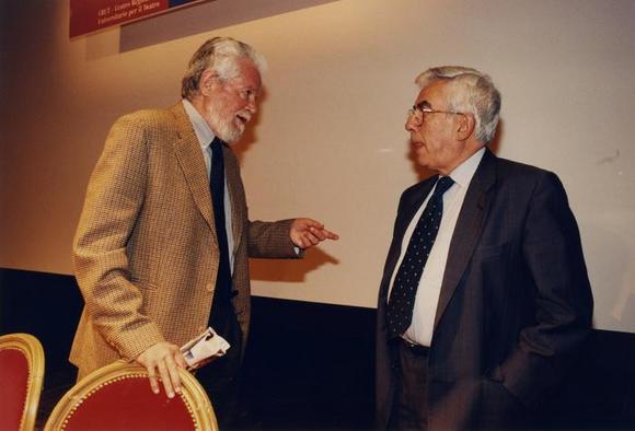 Il regista Luigi Squarzina con Nuccio Messina, Teatro Carignano, 3 ottobre 1998
