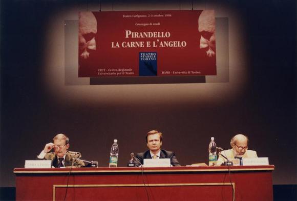 Gigi Livio, Università di Torino; Agostino Re Rebaudengo, Presidente del Teatro Stabile di Torino; Roberto Alonge, Università di Torino, Teatro Carignano, 2 ottobre 1998