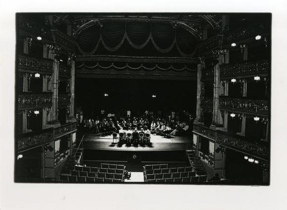 Conferenza stampa di presentazione della stagione 1998/99, sul palco del Teatro Carignano
