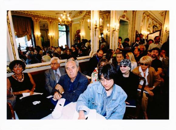Pubblico alla conferenza stampa di presentazione stagione 2002/03, al caffè Platti