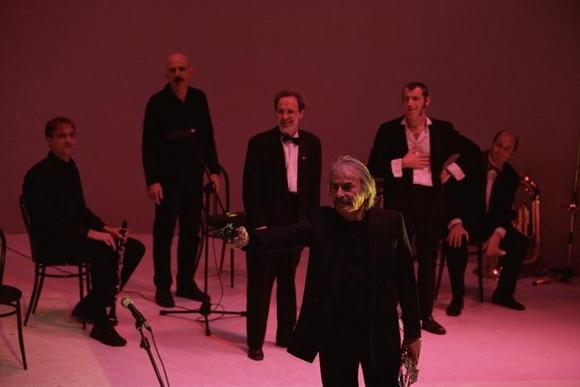 al centro Enrico Rava, da sinistra: Piero Ponzo, Enzo Pietropaoli, Giancarlo Macrì, Gianluigi Carlone, Sandro Berti