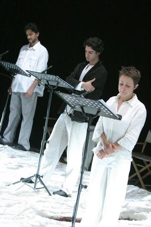 da destra: Francesca Bracchino, Alessio Romano, Sax Nicosia