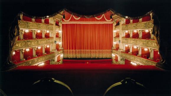 La sala senza pubblico dal palcoreale, foto di Giampietro Agostini
