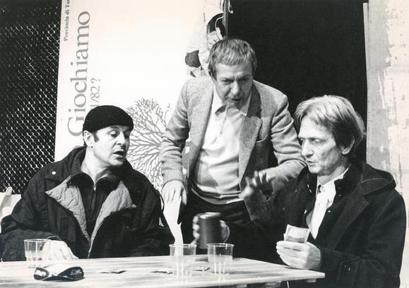 Prove di Negro contro cani, di Bernard Marie Koltès al centro Mario Missiroli a sinistra Ireneo Petruzzi, a destra Armando Spadaro (dicembre 1983)