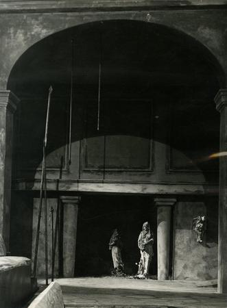 Il cortile d'onore di Palazzo Alfieri ad Asti, la scena