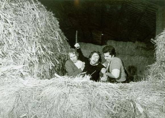 Andrea Bosic, Corrado Pani, Edgar De Valle, Corrado Pani, foto pubblicata su «Il Dramma», A. 48, n. 1 (gennaio 1972), p. 50-51