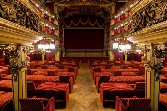 Il teatro Carignano