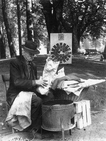 Manifesto ai giardini Lamarmora