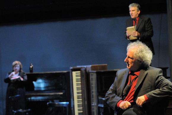 In primo piano Eugenio Allegri