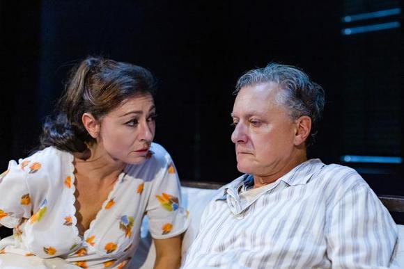 DIALOGO nella foto Alessia Giuliani, Valerio Binasco