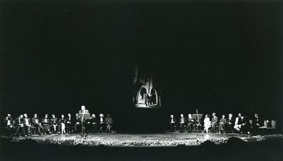 tutti gli invitati sul palco