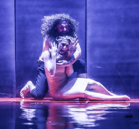 Barna Bányai Kelemen (Otello), Vivien Rujder (Desdemona)