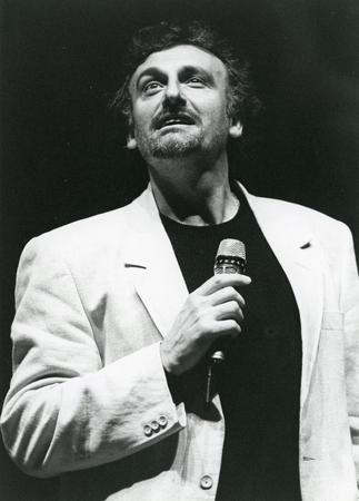 Massimo Venturiello