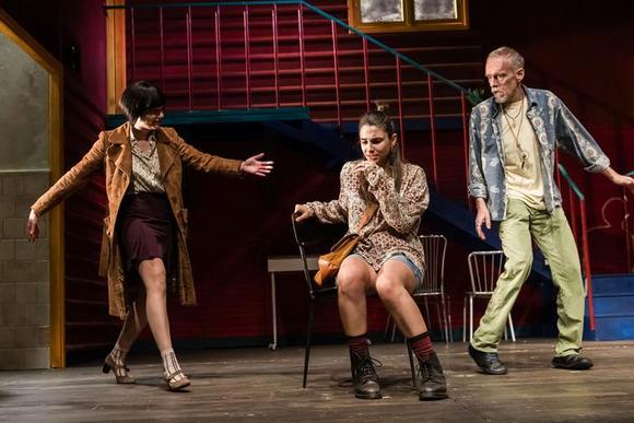 da sinistra Francesca Osso (Rosa Lozano), Simona Bordasco (Betiana), Jurij Ferrini (Emilio Sebrjakovich)