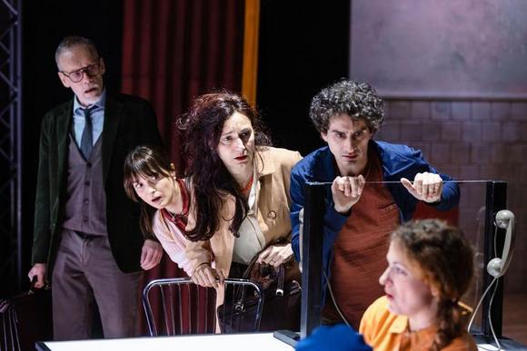 da sinistra Jurij Ferrini, Dalila Reas, Arianna Scommegna, Michele Puleio, Roberta Calia