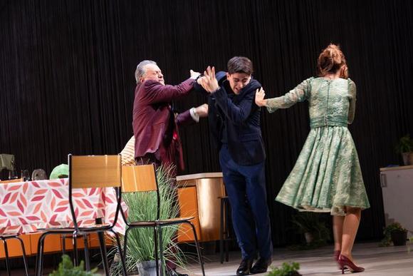 da sinistra Valerio Binasco, Fabrizio Costella, Giuliana De Sio (di spalle)