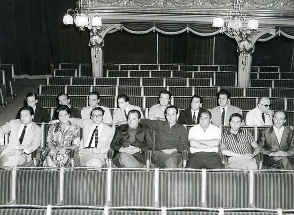 La compagnia in platea al teatro Carignano