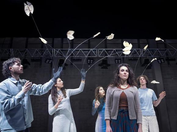 da sinistra: Davide Antenucci, Eva Meskhi, Letizia Russo, Lucia Raffaella Mariani, Gabriele Valchera