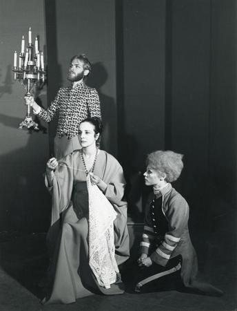 Anna D'Offizi, Maria Teresa Sonni