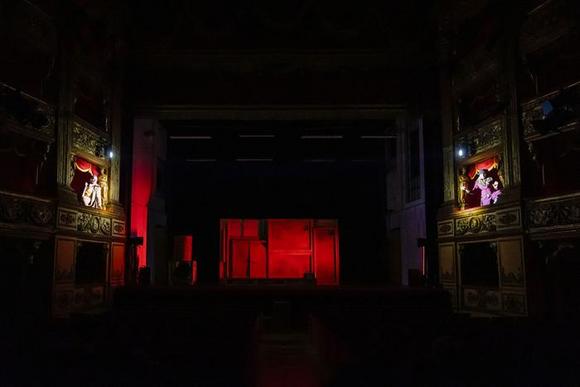 la scena iniziale con Christian di Filippo e Marcello Spinetta