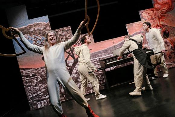 da sinistra: Paolo Oricco, Alessio Arbustini, Maria Luisa Abate (al pianoforte)
 Alessandro Bosticco