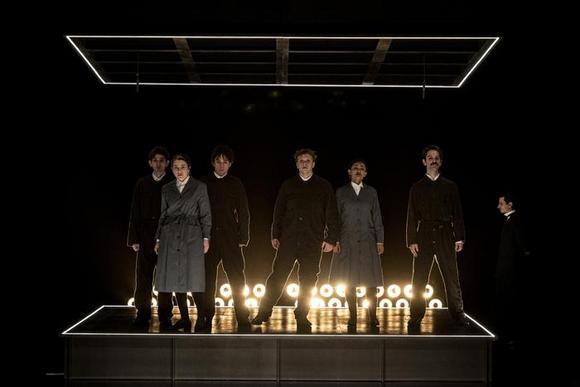 da sinistra: Francesco Bottin, Celeste Gugliandolo, Matteo Federici, Iacopo Ferro, Hana Daneri, Diego Pleuteri, Michele Puleio