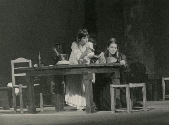 Da sinistra: Mariella Zanetti, Paola Pitagora