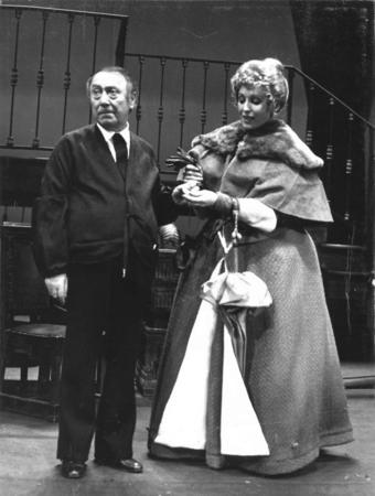 Erminio Macario, Angela Cavo