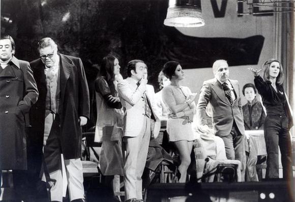 Una scena dello spettacolo, a sinistra Werner Di Donato e Tino Buazzelli